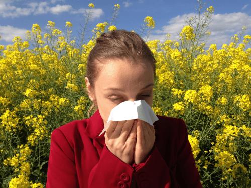 Mindenhonnan leselkedik ránk az allergia