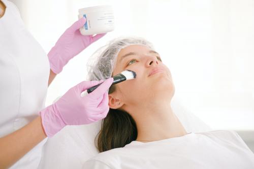 Bioptron lámpával a tökéletes bőrért - Fényterápia ráncok és aknék ellen - Hatékony anti-aging és bőrtökéletesítés